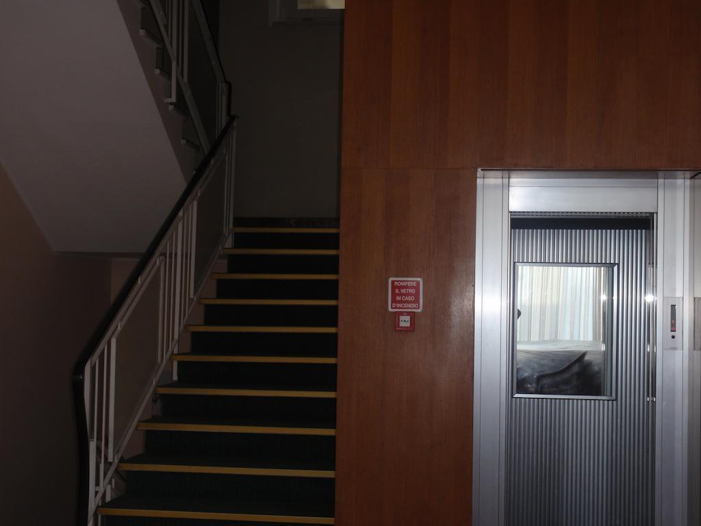 Hotel Glenn 里米尼 外观 照片
