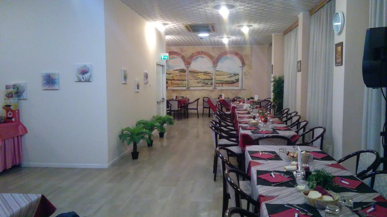 Hotel Glenn 里米尼 外观 照片