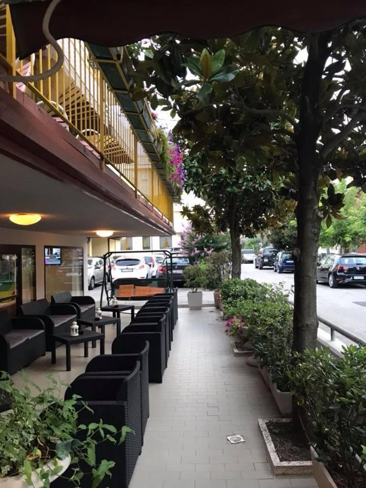Hotel Glenn 里米尼 外观 照片